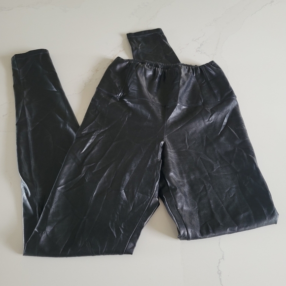 Wilfred Free Daria Pant High-Rise Vegan Leather Faux Black Shiny Leggings Small - Picture 9 of 11